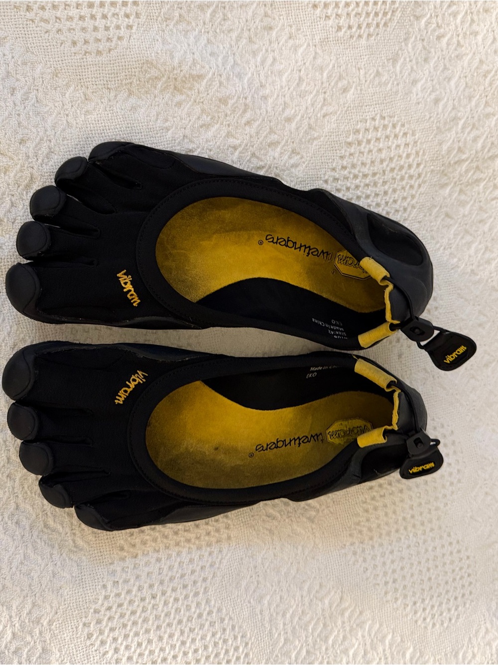 Vibram Women's Black Toe-Separator Water & Trail Shoes with Yellow Insoles